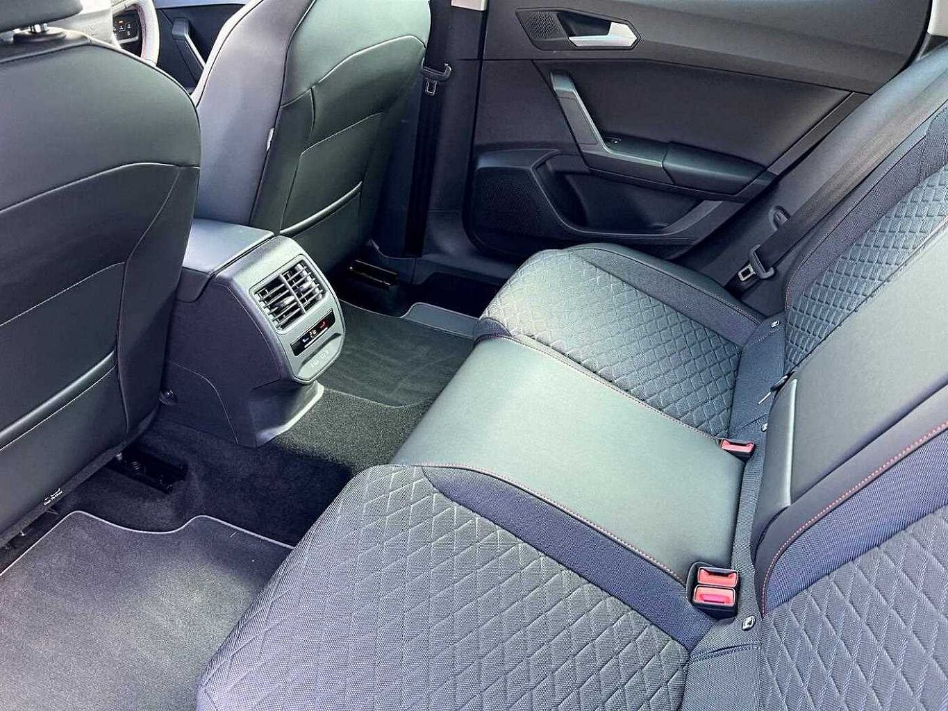 SEAT Leon 1.0 TSI EVO FR 5dr