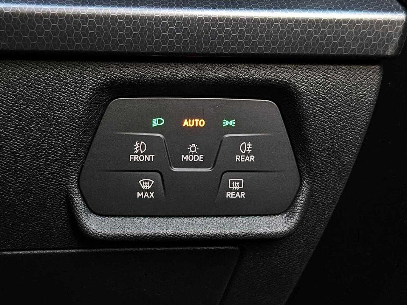 SEAT Leon 1.0 TSI EVO SE Dynamic 5dr