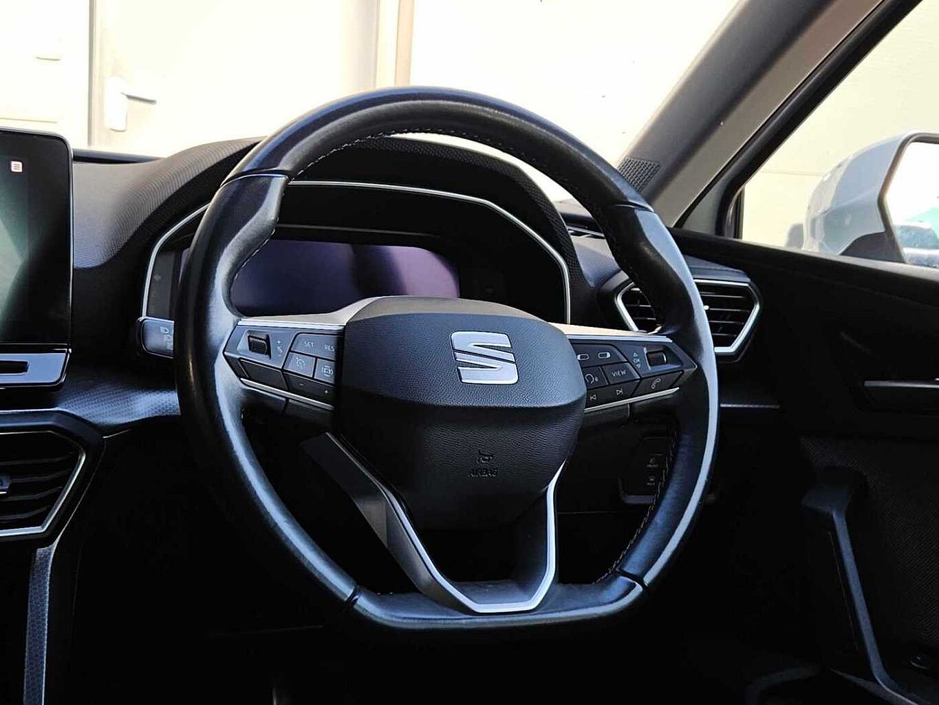 SEAT Leon 1.0 TSI EVO SE Dynamic 5dr