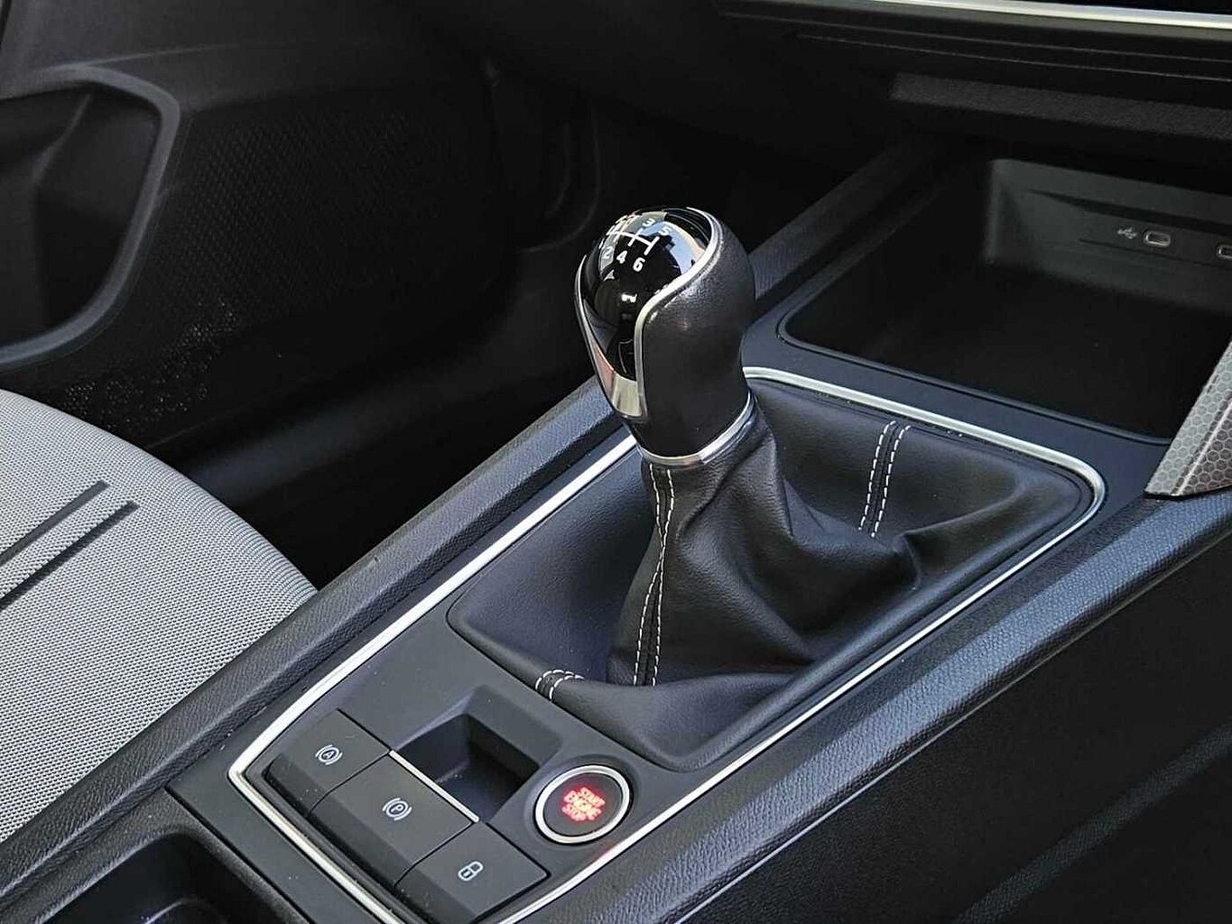 SEAT Leon 1.0 TSI EVO SE Dynamic 5dr